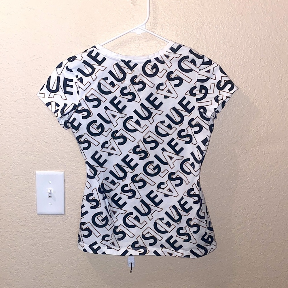 Guess T-Shirt - Picture 2 of 3